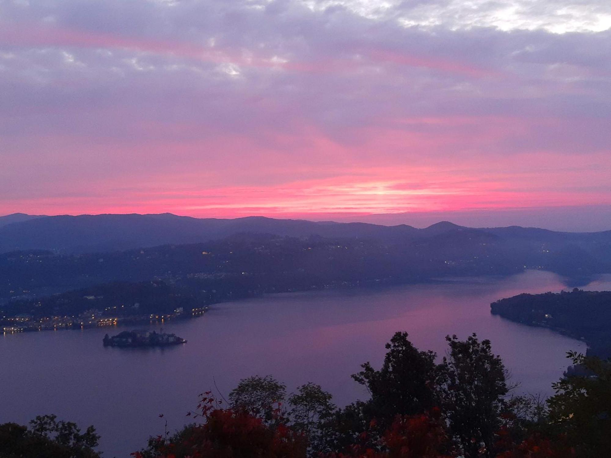 Hotel Panoramico Lago D'Orta (Adults Only) Madonna Del Sasso Екстериор снимка