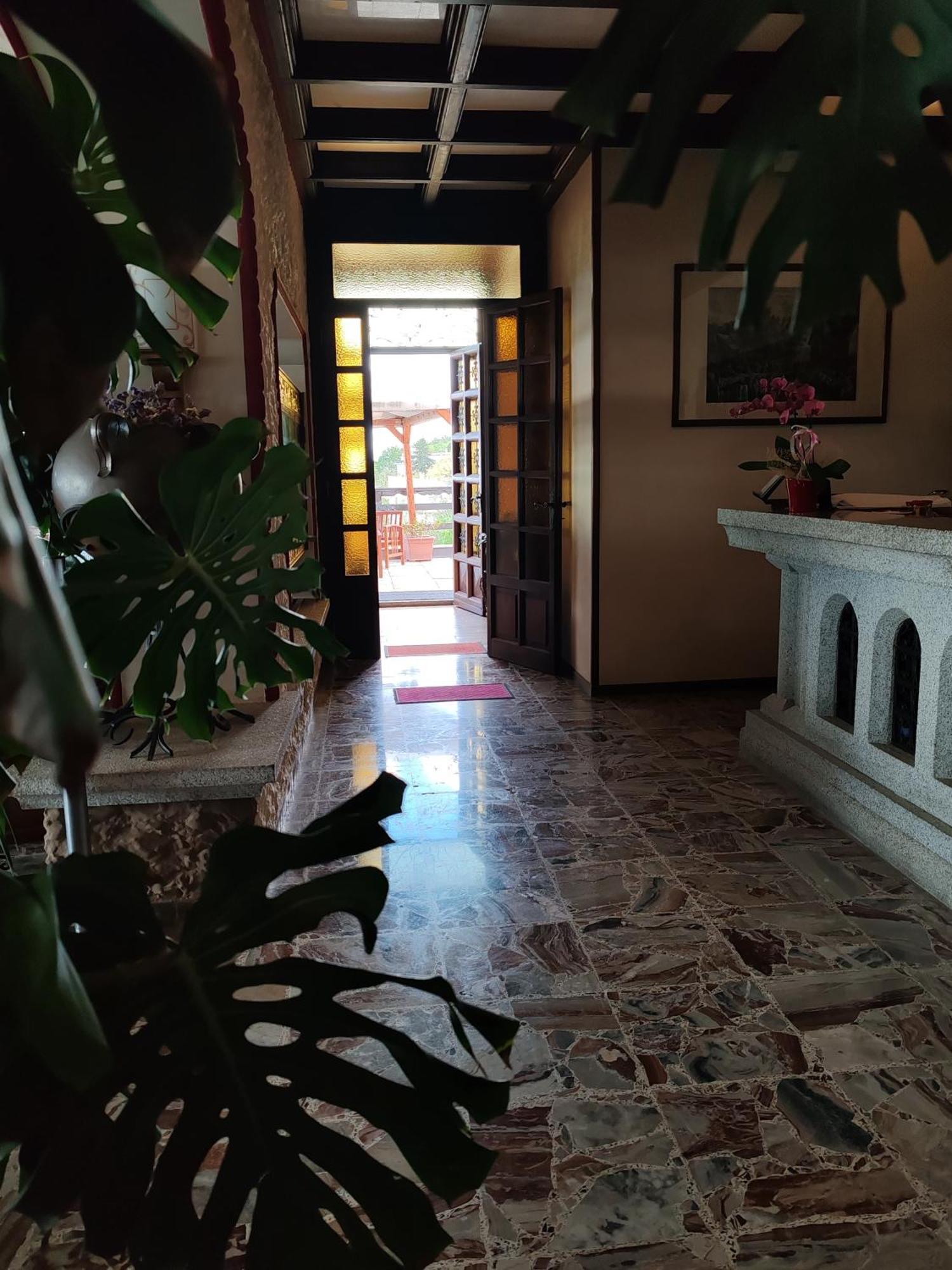 Hotel Panoramico Lago D'Orta (Adults Only) Madonna Del Sasso Екстериор снимка