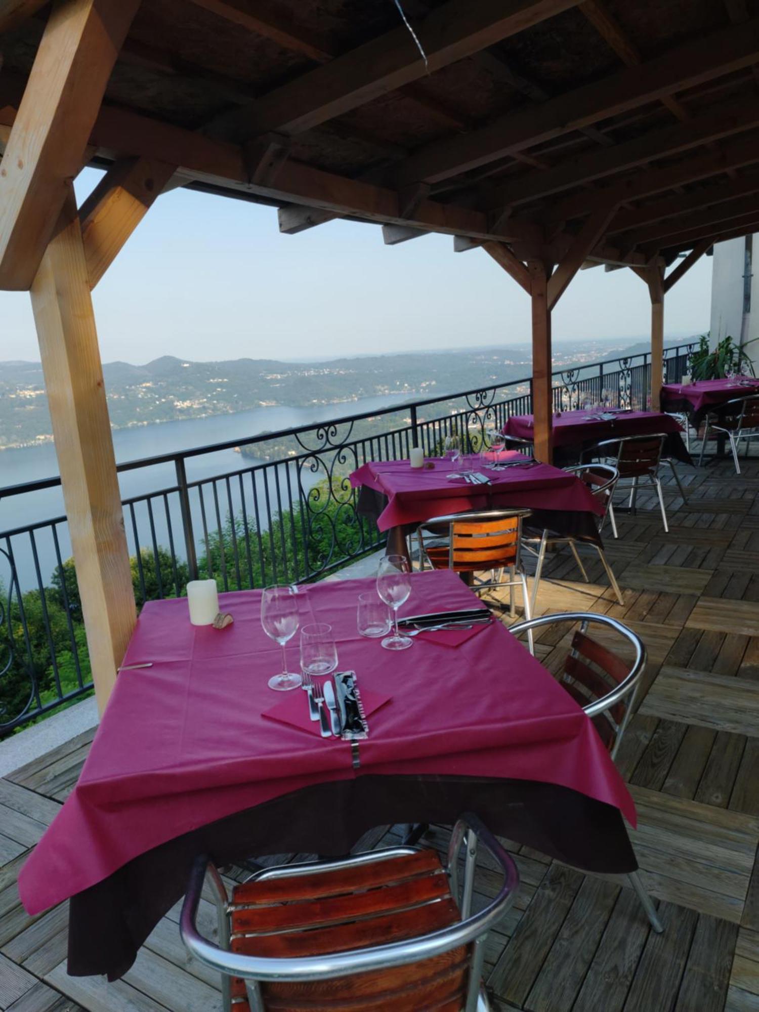 Hotel Panoramico Lago D'Orta (Adults Only) Madonna Del Sasso Екстериор снимка