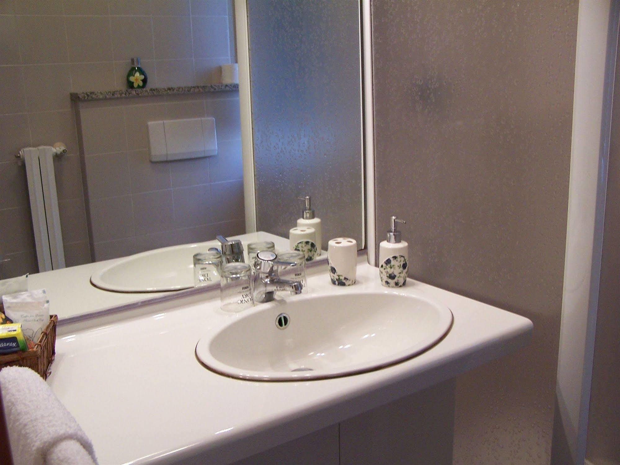 Hotel Panoramico Lago D'Orta (Adults Only) Madonna Del Sasso Екстериор снимка