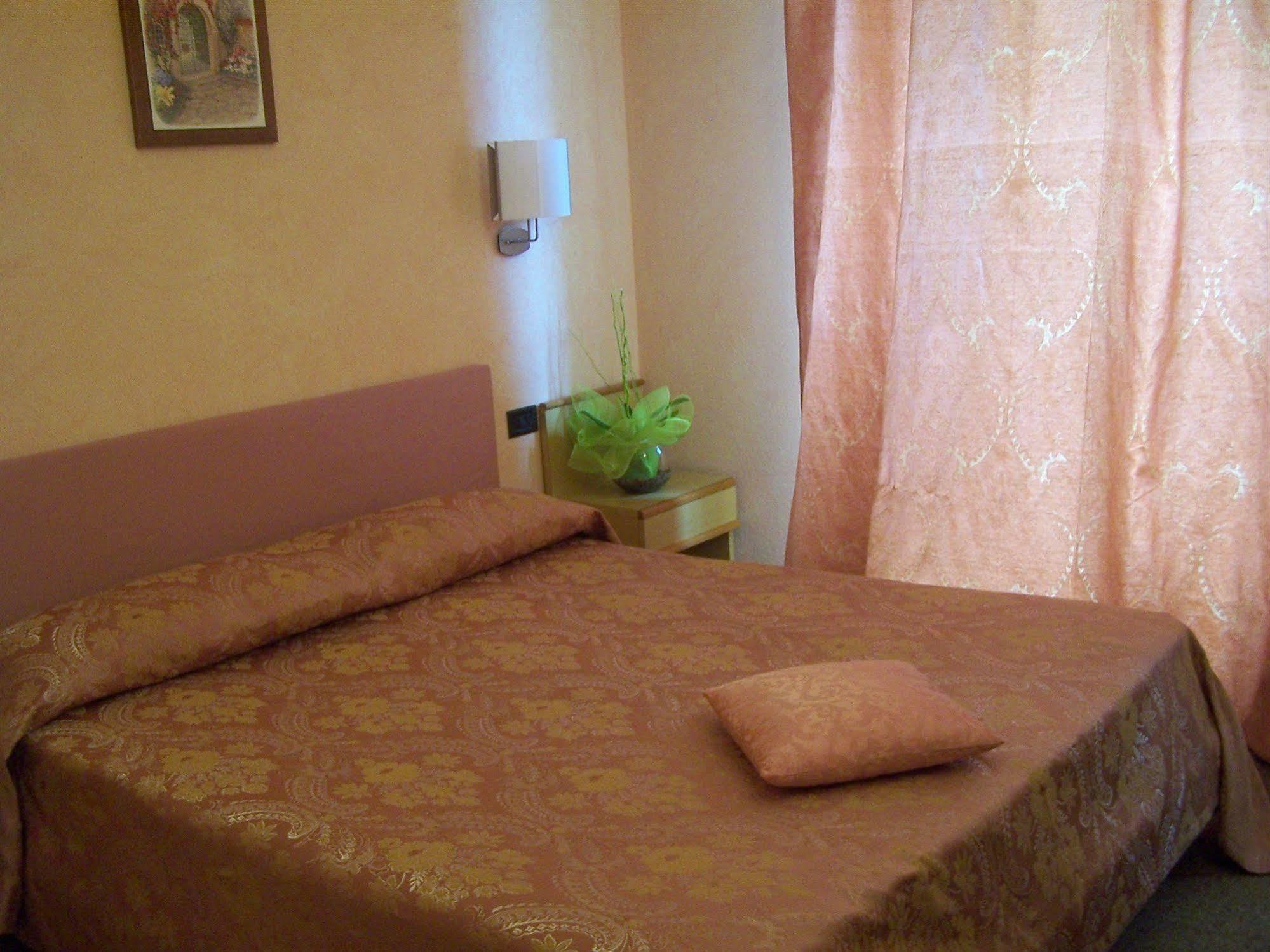 Hotel Panoramico Lago D'Orta (Adults Only) Madonna Del Sasso Екстериор снимка
