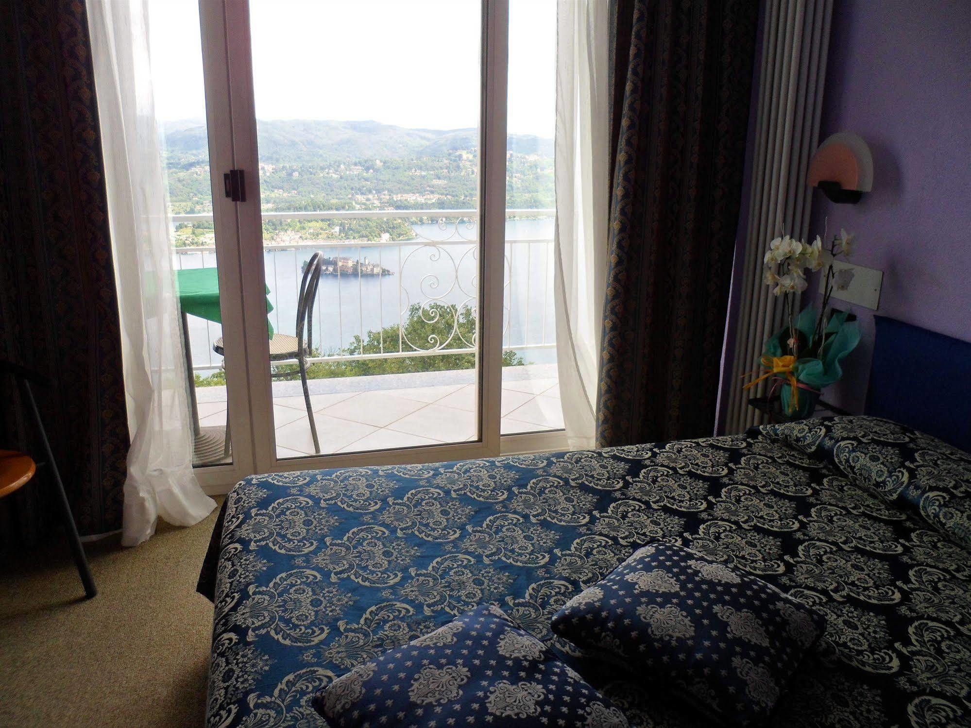 Hotel Panoramico Lago D'Orta (Adults Only) Madonna Del Sasso Екстериор снимка